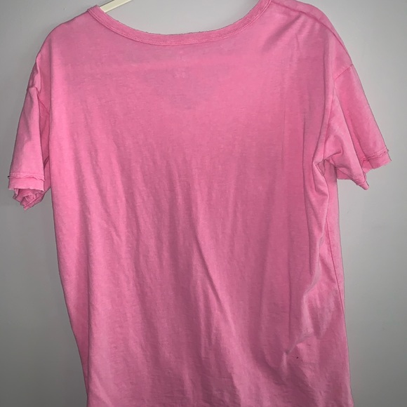 Pink tee - Picture 3 of 3